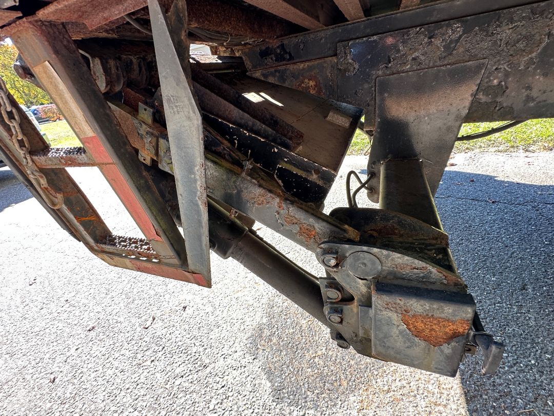 2006 FREIGHTLINER M2 Business Class Box Truck - Image 10